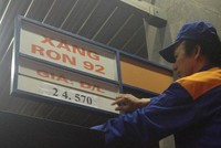 Xăng tăng giá, đắt nhất từ trước tới nay
